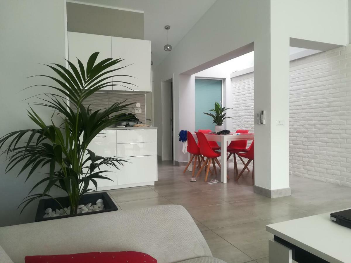 Luxury Townhouse Apartment Адехе Екстериор снимка