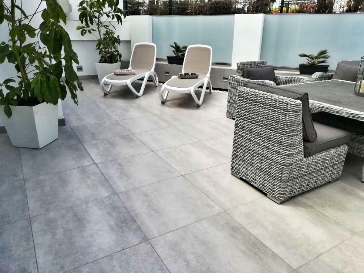 Luxury Townhouse Apartment Адехе Екстериор снимка