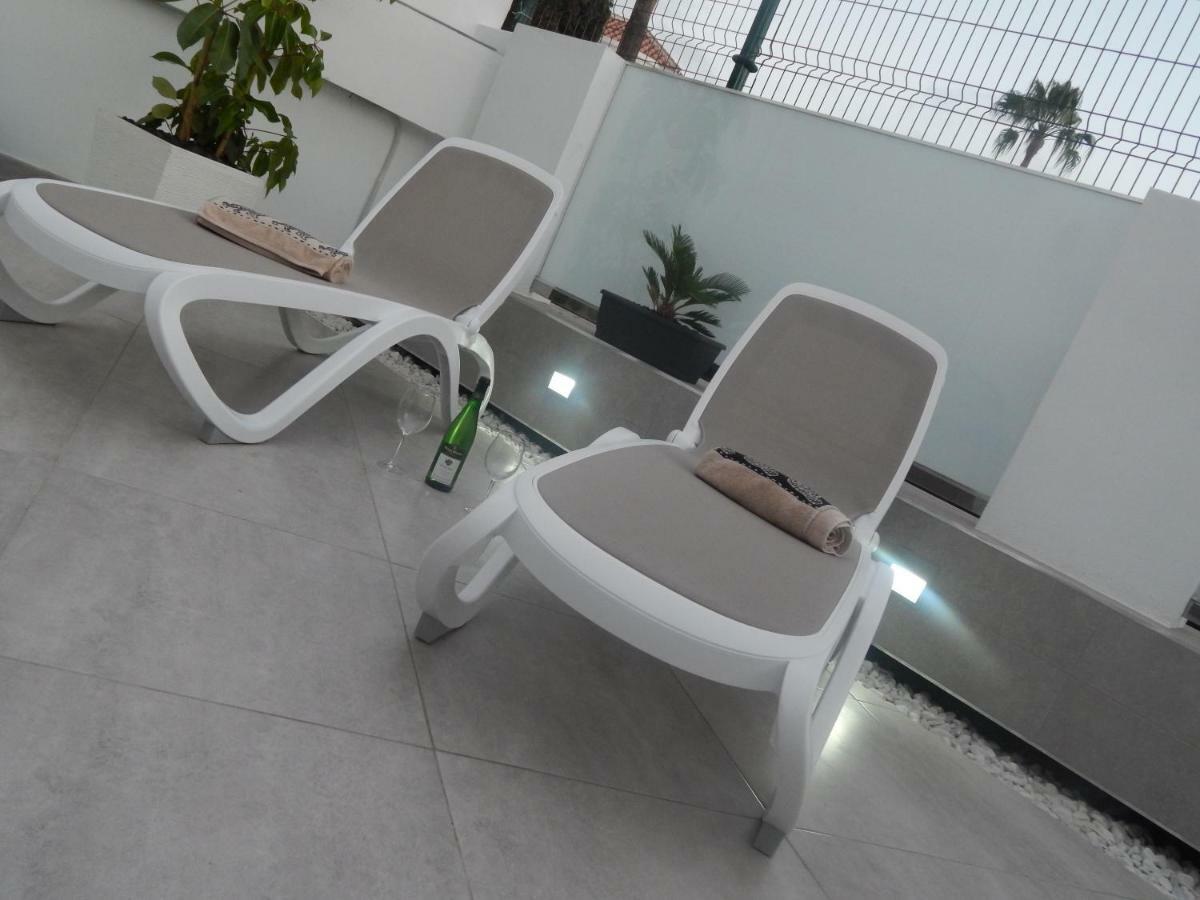 Luxury Townhouse Apartment Адехе Екстериор снимка