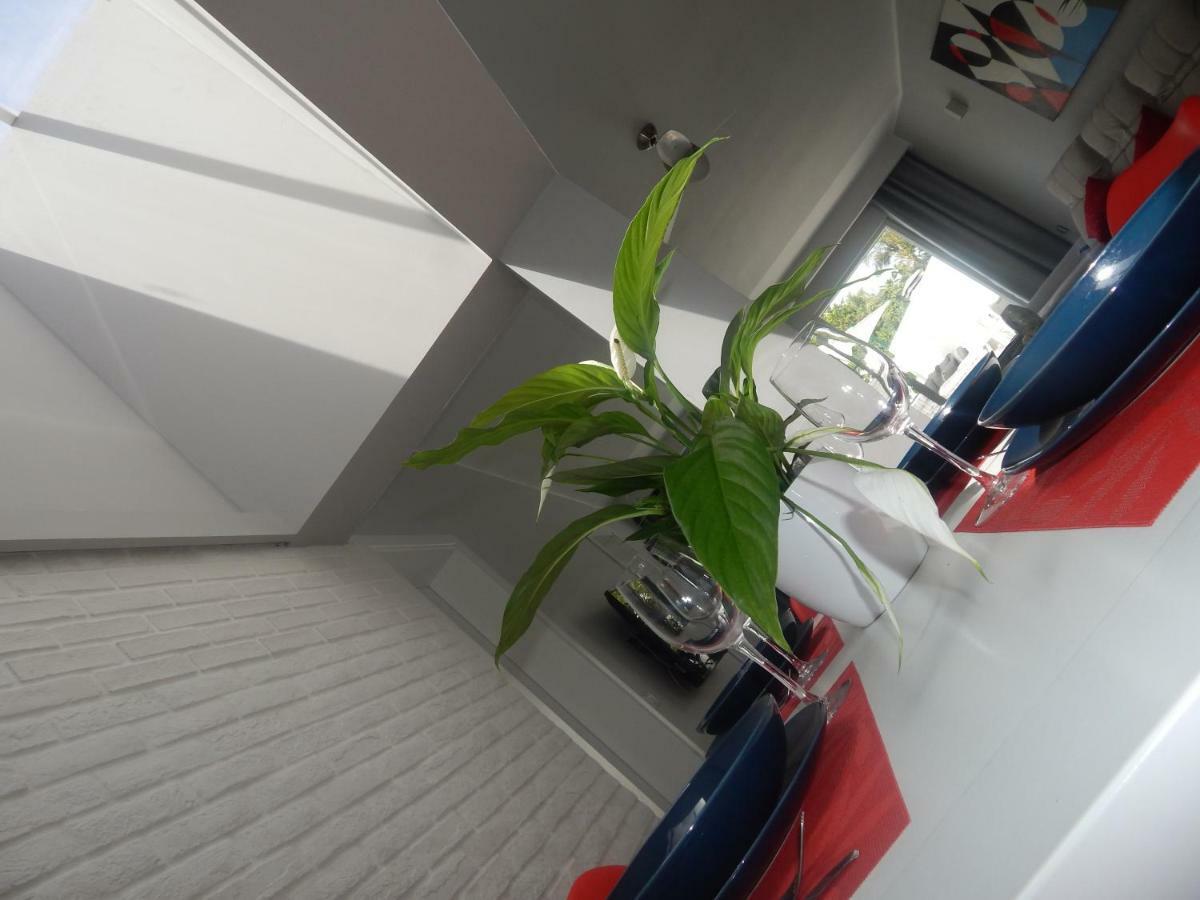 Luxury Townhouse Apartment Адехе Екстериор снимка