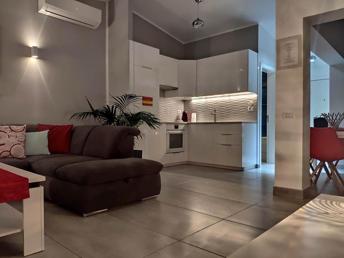 Luxury Townhouse Apartment Адехе Екстериор снимка